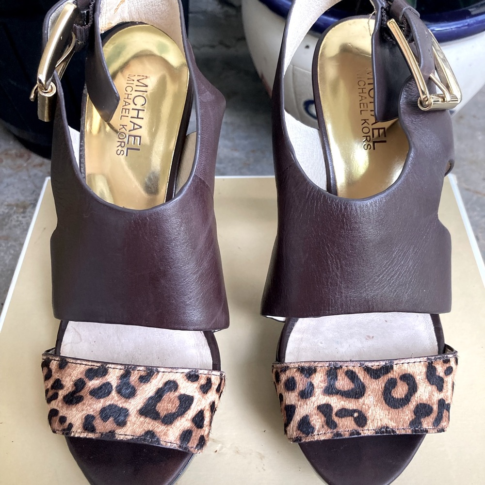 Micheal Kors Heels Brown with leopard print Size 7